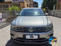 Volkswagen Tiguan 2.0 tsi Advanced 4motion 180cv dsg Grigio usata Bologna Volkswagen Tiguan 2.0 tsi Advanced 4motion 180cv dsg Grigio usata Bologna