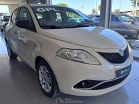 Lancia Ypsilon 1.2 B/GPL 69 CV 5 porte Gold Beige usata Parete