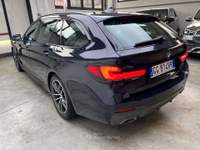 BMW Serie 5 518d 518 d 48V Touring Msport Blu/Azzurro usata Parma