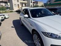 Jaguar F-Pace AWD aut. Portfolio Bianco usata San Giuseppe Vesuviano