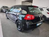 Volkswagen Golf 5p 1.6 fsi Comfortline neopatentati Nero usata Martinengo Volkswagen Golf 5p 1.6 fsi Comfortline neopatentati Nero usata Martinengo