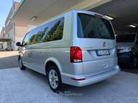 Volkswagen Caravelle T6.1 2.0 4MOTION 9P GARANZIA Argento usata Riccione