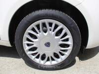 Lancia Ypsilon 1.0 FireFly 5p.S&S Hybrid Silver Bianco usata Padula