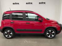 Fiat Panda 1.0 firefly hybrid Cross s&amp;s 70cv 5p.ti Rosso usata Arona