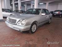 Mercedes-Benz Classe E Mercedes e 200 elegance Grigio usata Roma