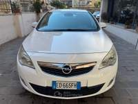 Opel Astra 5P Cosmo IMPIANTO GPL UNIPRO Bianco usata Roma