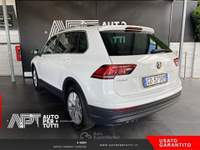 Volkswagen Tiguan Tiguan 1.6 tdi Business 115cv Bianco usata Carrara