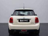 MINI 1.5 Cooper D Hype 5 1.5 Business 5p auto Bianco usata Civitavecchia MINI 1.5 Cooper D Hype 5 1.5 Business 5p auto Bianco usata Civitavecchia