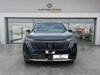 Peugeot 3008 1.2 hybrid GT 145cv AUTOM TELECAM 360 Nero usata Latina