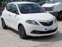 Lancia Ypsilon 1.0 FireFly GOLD 70cv Bianco usata Roma