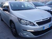 Peugeot 308 S&S SW Business Grigio usata Massafra