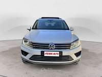 Volkswagen Touareg 3.0 V6 tdi Executive 262cv tiptronic- TETTO Bianco usata Milano