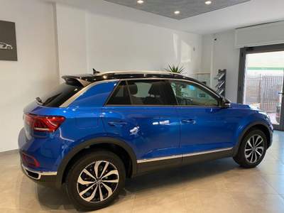 Volkswagen T-Roc 1.0 TSI Style *NUOVA 4 ANNI DI GARANZIA* Blu/Azzurro usata Troia