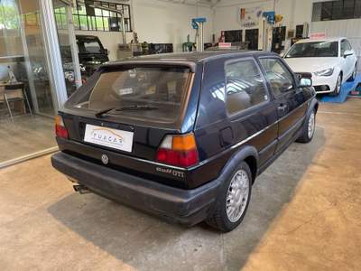 Volkswagen Golf GTI 1.8 Nero usata Arona