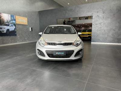 Kia Rio 1.2 Benzina 85CV 5P Argento usata Sala Consilina