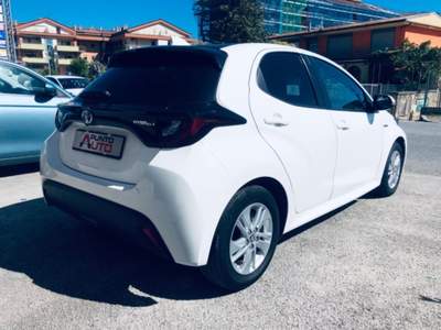 Toyota Yaris 1.5 Hybrid 5 porte Business Bianco usata Isernia