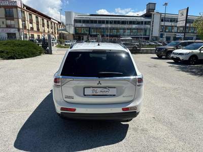Mitsubishi Outlander 2.2 DI-D 2WD Intense sconto rottamazzione Bianco usata Scurcola Marsicana