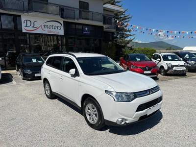 Mitsubishi Outlander 2.2 DI-D 2WD Intense sconto rottamazzione Bianco usata Scurcola Marsicana