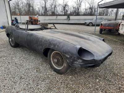 Jaguar E-Type 4200 Spider Verde usata RONCADE