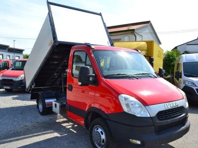 Iveco Daily 35C13 BTor 2.3 HPT CASSONE RIBALT.CON SOVRASPONDE Rosso usata COMACCHIO