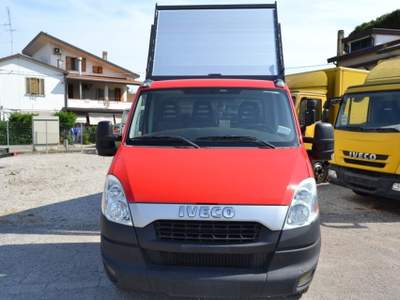 Iveco Daily 35C13 BTor 2.3 HPT CASSONE RIBALT.CON SOVRASPONDE Rosso usata COMACCHIO