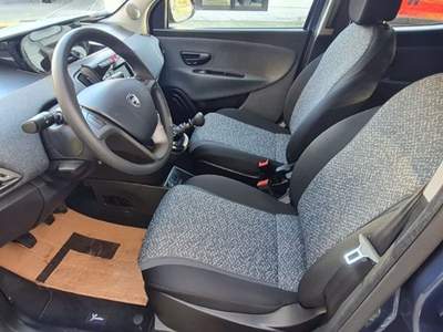 Lancia Ypsilon 1.0 FireFly 5 porte S&S Hybrid Silver Plus Blu/Azzurro usata Castelnuovo Rangone