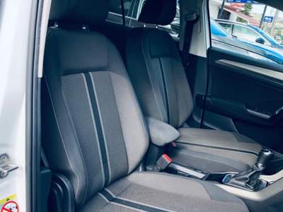 Volkswagen T-Roc 2.0 TDI SCR Business BlueMotion Technology Bianco usata Isernia