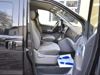 Hyundai H-1 2.5 CRDi VGT Wagon 8 p.ti Comfort Nero usata Castelnuovo Rangone