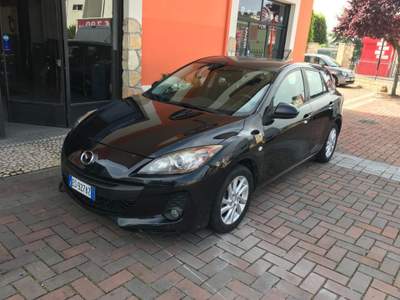 Mazda 3 1.6 MZ-CD 115 CV 5p. Advanced Nero usata MASSA MARTANA