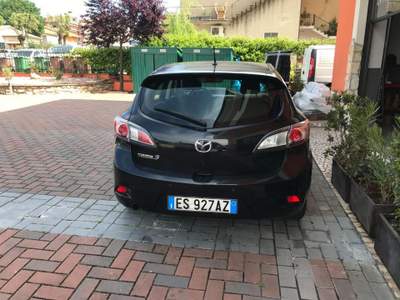 Mazda 3 1.6 MZ-CD 115 CV 5p. Advanced Nero usata MASSA MARTANA