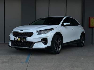 Kia XCeed 1.6 CRDi 136 CV MHEV iMT High Tech Bianco usata Monselice