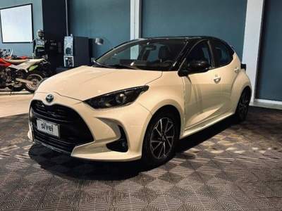 Toyota Yaris 1.5h Trend Bianco usata Avezzano