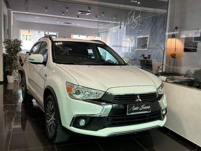 Mitsubishi ASX 1.6 DI-D 114 CV 4WD Invite UNICOPROPRIETARIO Bianco usata Nichelino