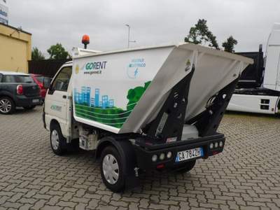 Piaggio Porter RACCOLTA RIFIUTI CASSONE RIBALT Bianco usata CUSAGO