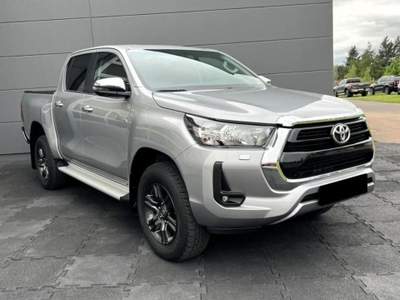 Toyota Hilux 2.8 D-4D 4x4 Km Zero Argento usata Morano Calabro