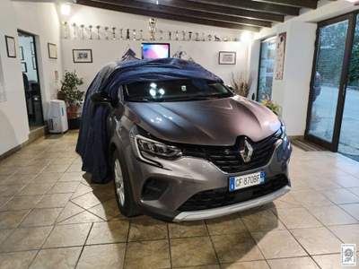 Renault Captur  1.6 E-Tech hybrid Business 145cv auto Grigio usata Ragusa