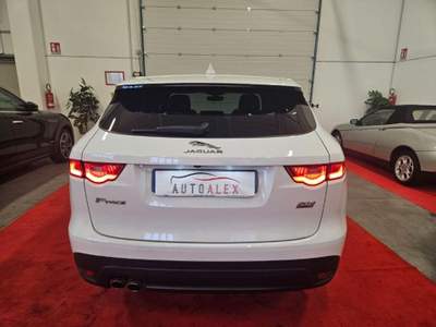 Jaguar F-Pace  2.0d i4 Portfolio awd 180cv auto Bianco usata Casarsa della Delizia