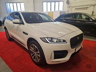 Jaguar F-Pace  2.0d i4 Portfolio awd 180cv auto Bianco usata Casarsa della Delizia