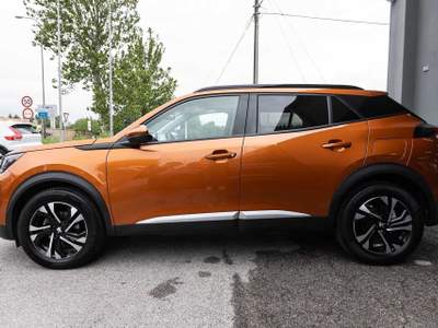 Peugeot 2008 PureTech 130 S&S EAT8 Allure Arancione usata Silea