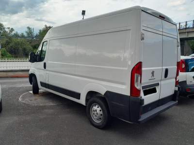 Peugeot Boxer BOXER 330 L2H2 2.2 BLUEHDI Bianco usata Grottaminarda