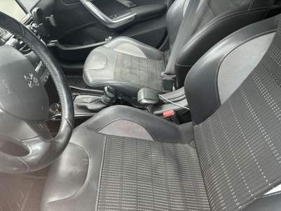Peugeot 2008 BlueHDi 100 Allure Bianco usata Bracciano