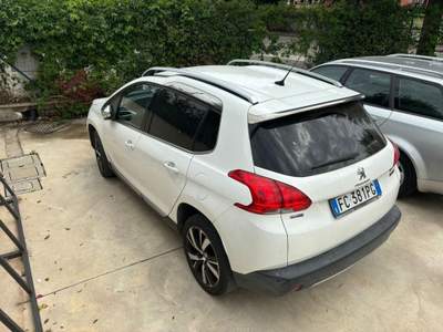 Peugeot 2008 BlueHDi 100 Allure Bianco usata Bracciano