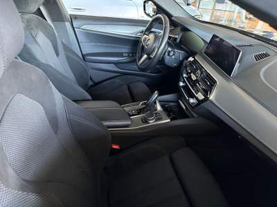 BMW Serie 5 518d d Msport Nero usata Magenta