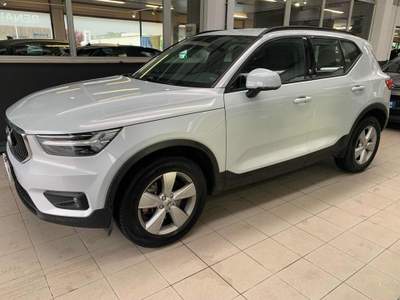 Volvo XC40 D3 AWD Business Bianco usata Tolmezzo