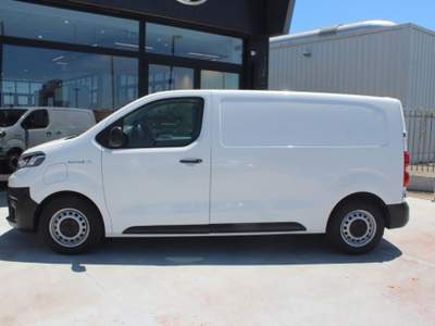 Toyota Proace Electric 50kWh PL-TN Furgone Medium 4p. 10q Active Bianco usata Roma