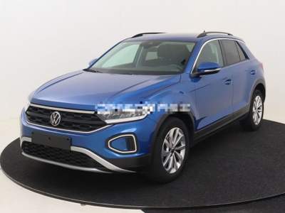 Volkswagen T-Roc 1.0 TSI Life Blu/Azzurro usata Castelnuovo Rangone