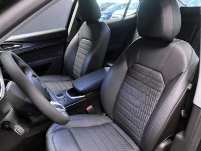 Alfa Romeo Stelvio 2.0 Turbo 200 CV AT8 Q4 Business Nero usata Castelnuovo Rangone