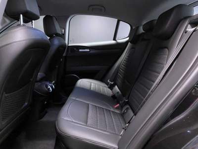 Alfa Romeo Stelvio 2.0 Turbo 200 CV AT8 Q4 Business Nero usata Castelnuovo Rangone