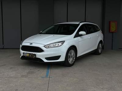Ford Focus 1.5 TDCi 95 CV Start&Stop SW Business Bianco usata Monselice