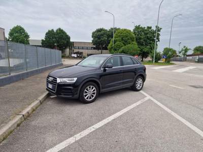 Audi Q3 2.0 TDI 184 CV quattro S tronic Business Nero usata Albignasego